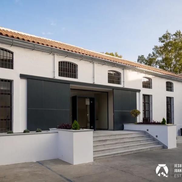  REFORMA DE NAVE PARA OFICINA EN MANZANO